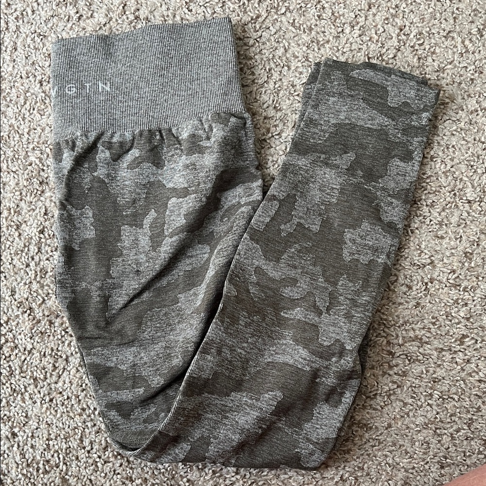 NVGTN Gray Camo Leggings